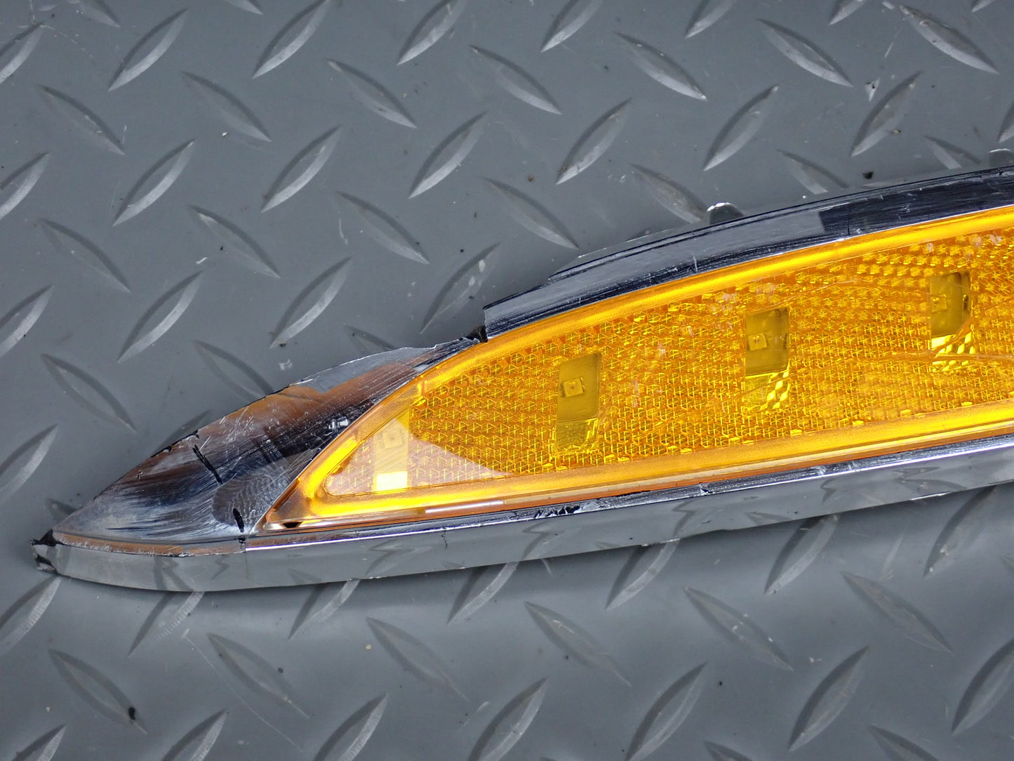 09-14 Cadillac Escalade Front Right LED Headlight Lamp w Ballast Damaged