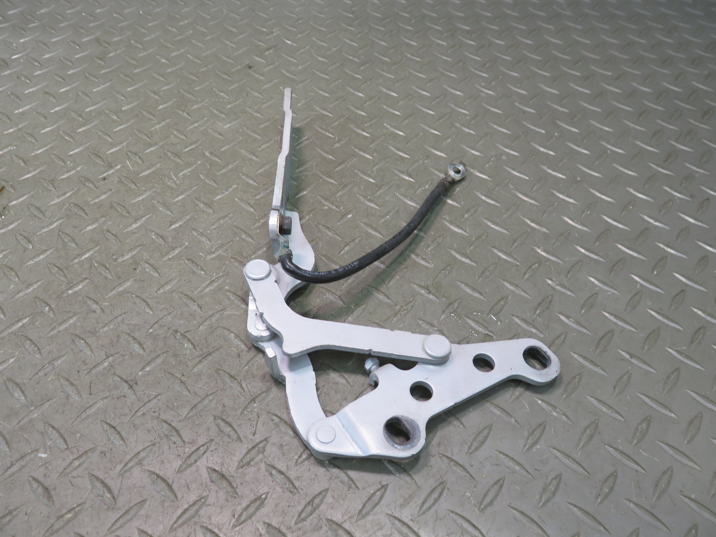 03-08 BMW E86 E85 Z4 Set of 2 Front Left & Right Hood Bonnet Hinge Silver OEM