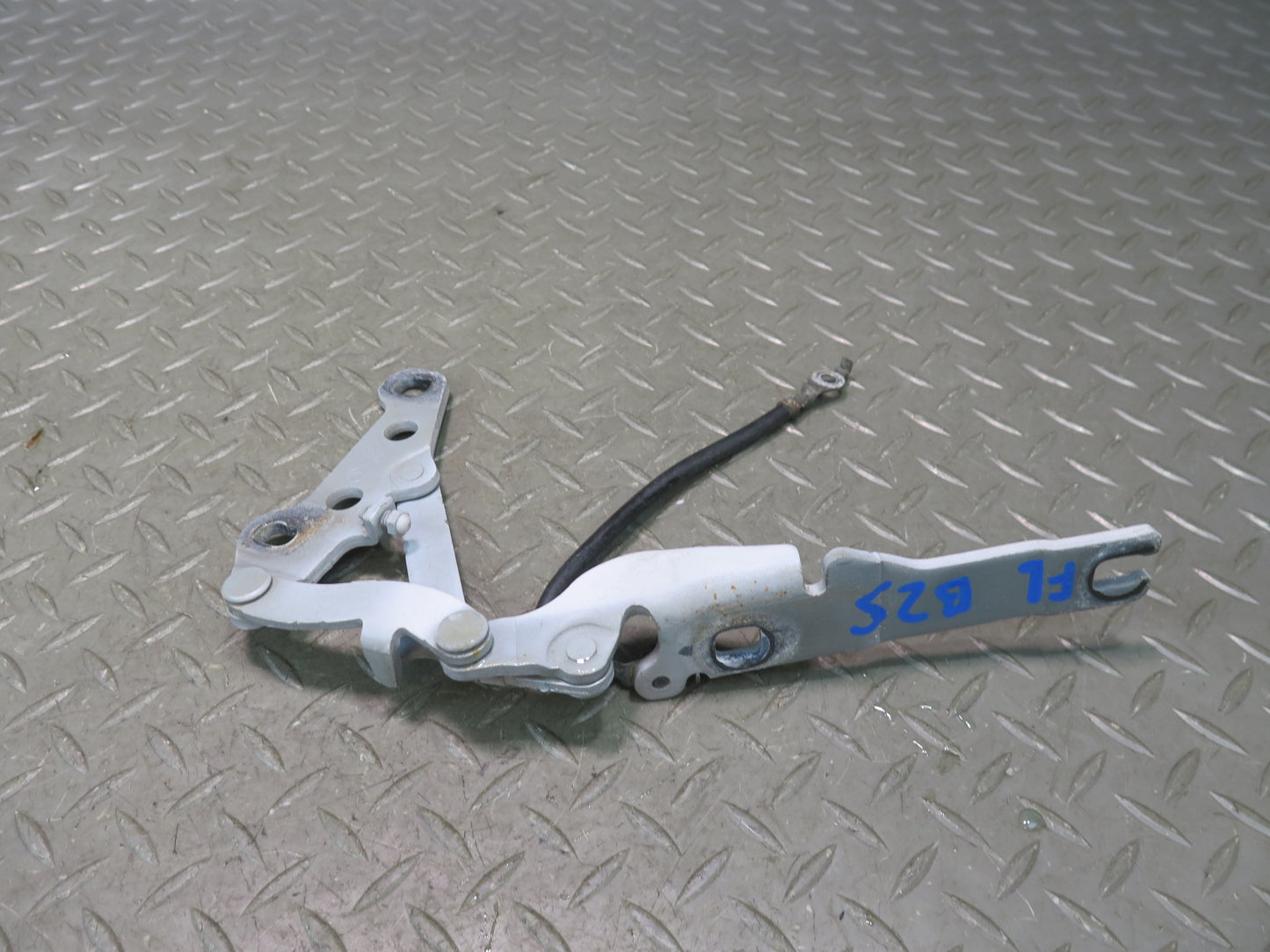 03-08 BMW E86 E85 Z4 Set of 2 Front Left & Right Hood Bonnet Hinge Silver OEM