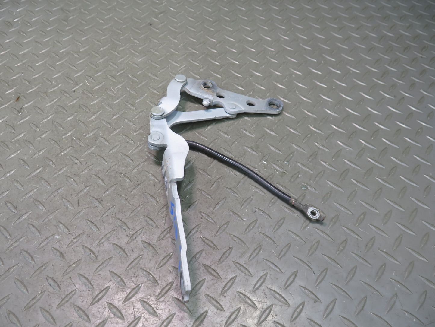 03-08 BMW E86 E85 Z4 Set of 2 Front Left & Right Hood Bonnet Hinge Silver OEM