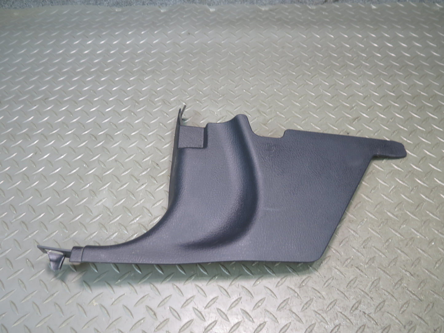 02-05 Ford Thunderbird Set of 2 Front Left & Right Kick Trim Cover Panel OEM