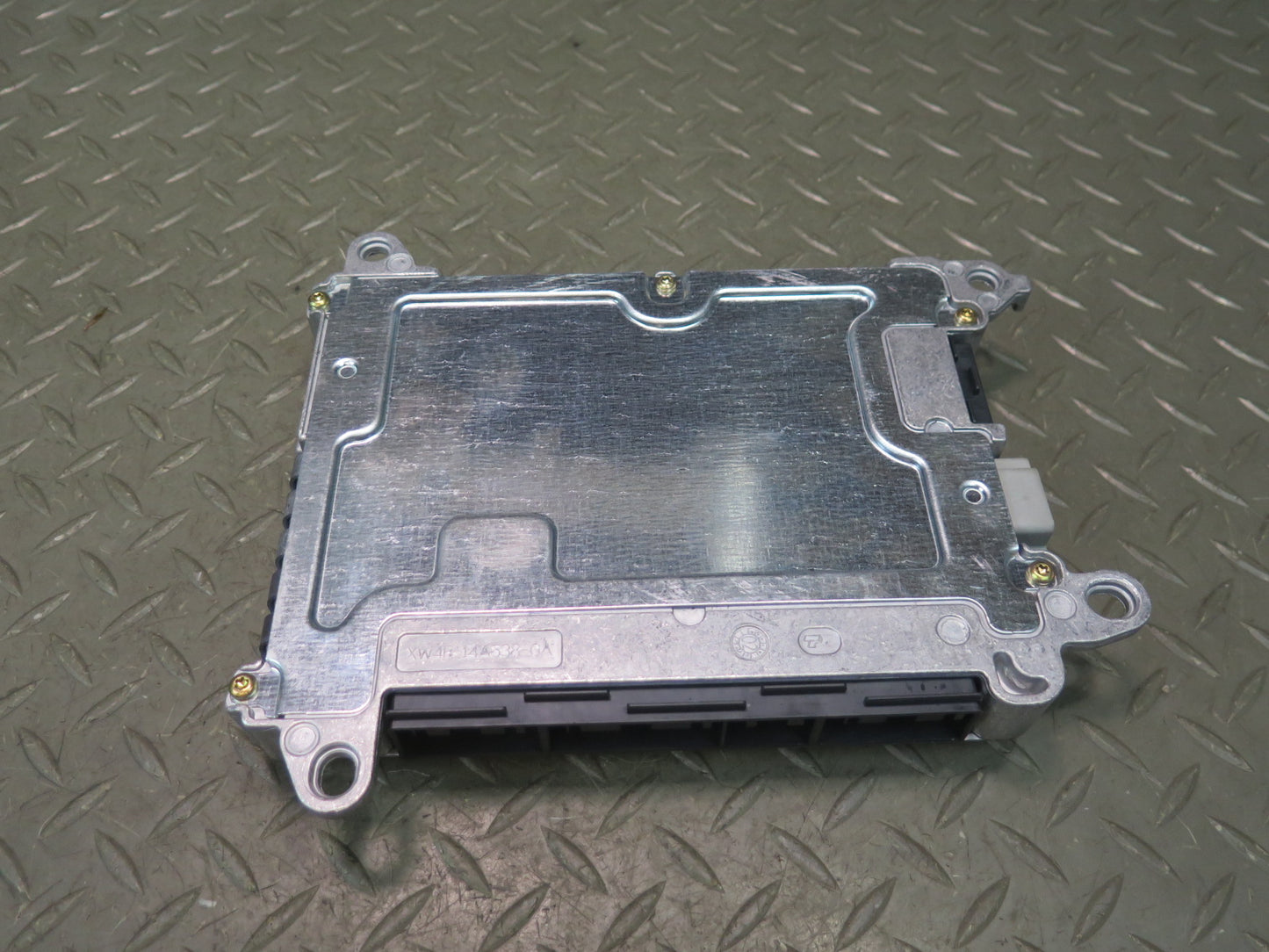 03-05 Ford Thunderbird Rear Lighting Lamp Control Module 33K 3W6T-13B524-AA OEM