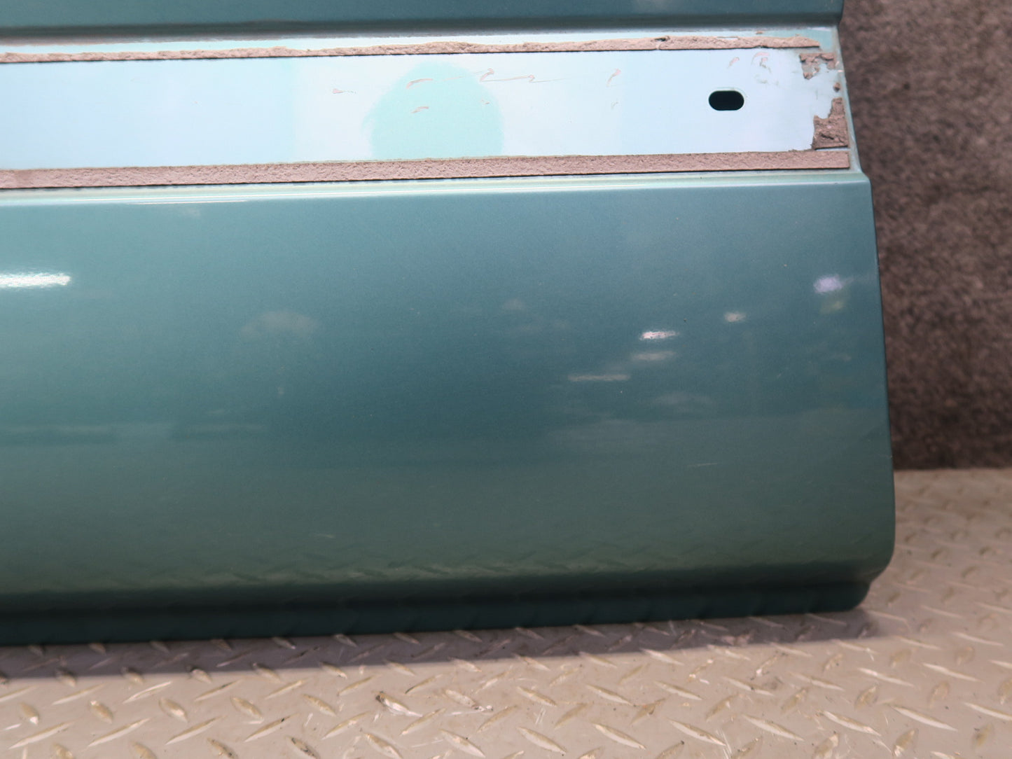 96-98 Nissan Stagea WGC34 Front Left Door Shell Panel Emerald Green OEM