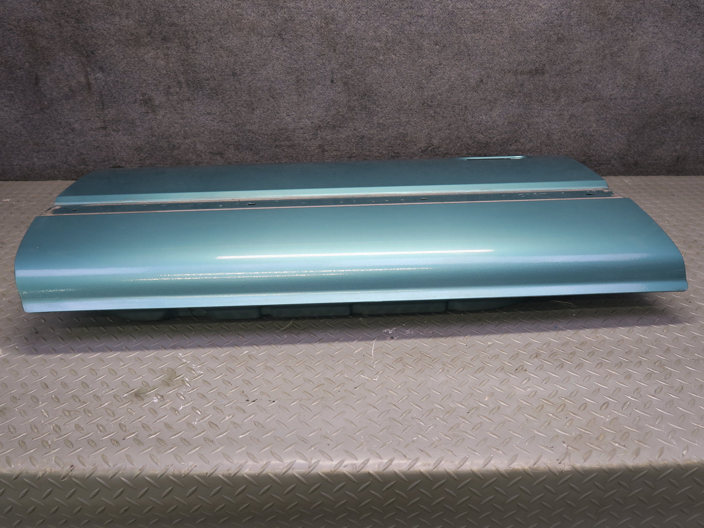 96-98 Nissan Stagea WGC34 Front Left Door Shell Panel Emerald Green OEM