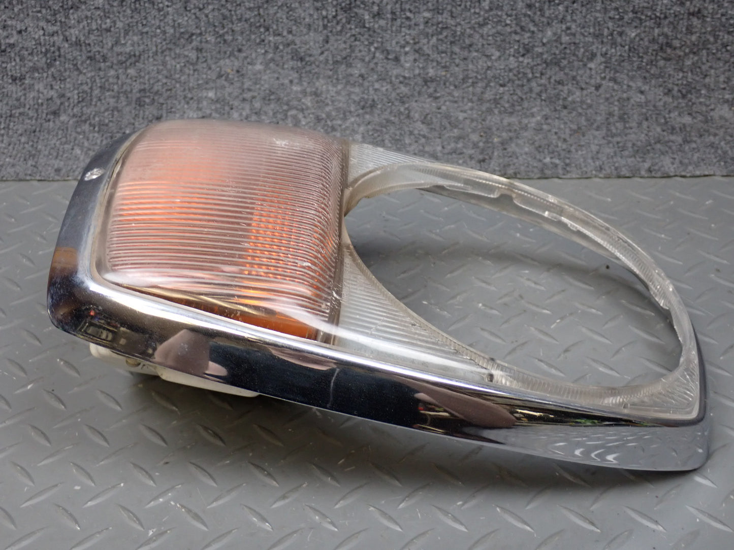 75-76 Mercedes W115 300D Front Left Headlight Trim Bezel w Turn Light OEM