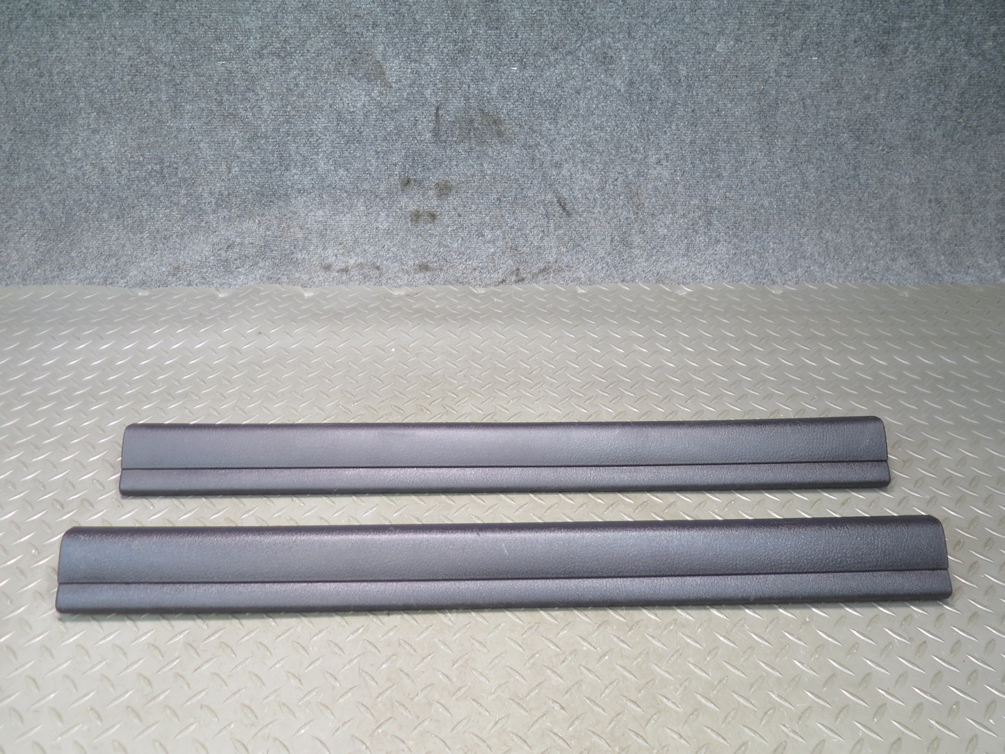 02-05 Ford Thunderbird Set of 2 Door Inner Scuff Sill Plate Trim Panel OEM