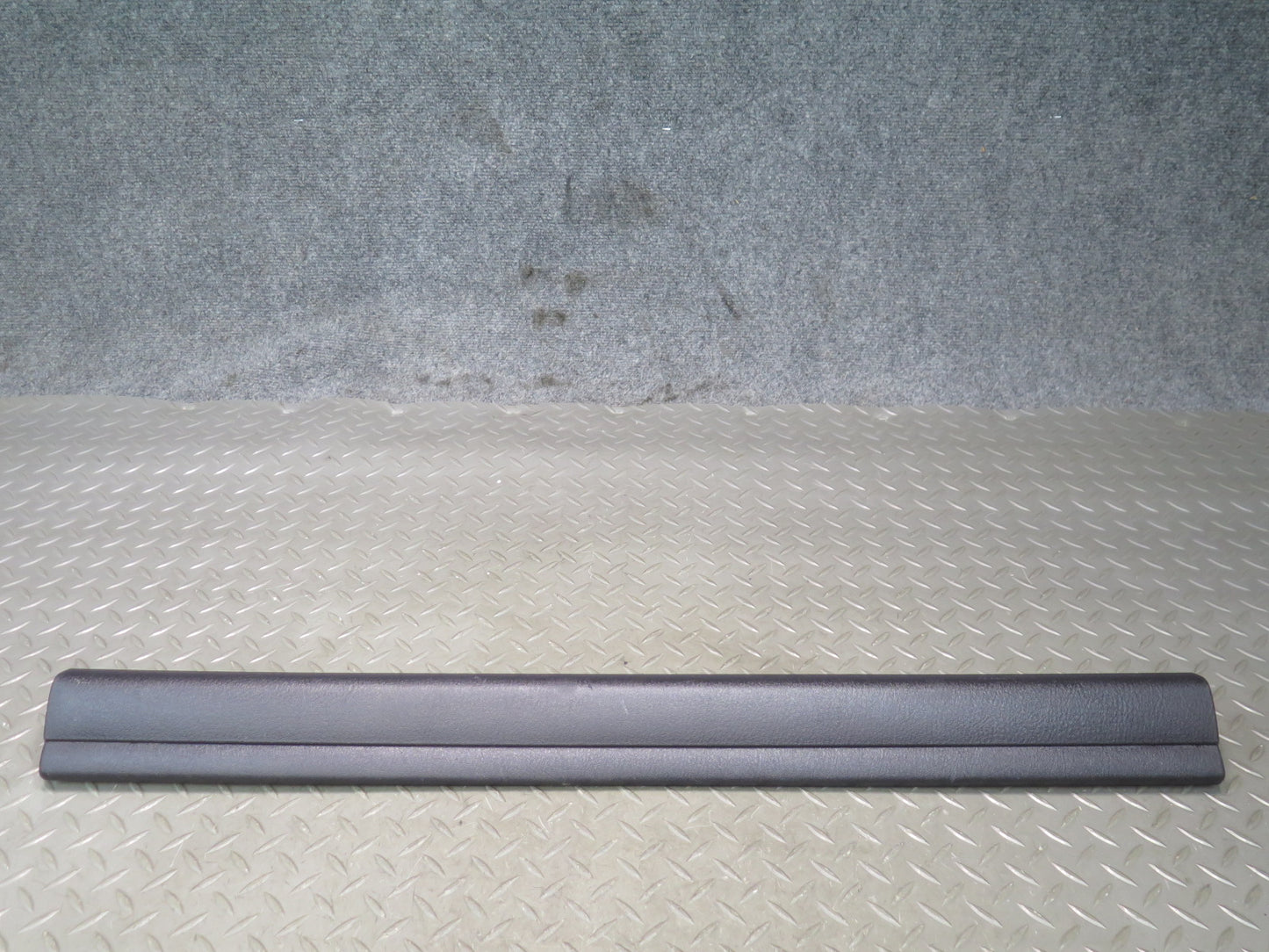 02-05 Ford Thunderbird Set of 2 Door Inner Scuff Sill Plate Trim Panel OEM