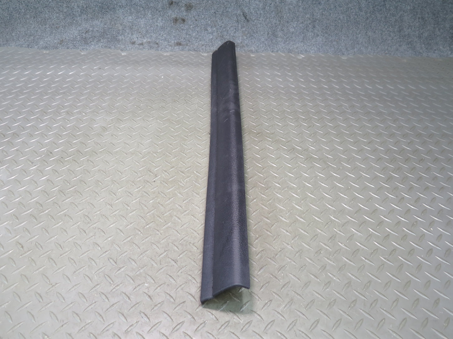 02-05 Ford Thunderbird Set of 2 Door Inner Scuff Sill Plate Trim Panel OEM