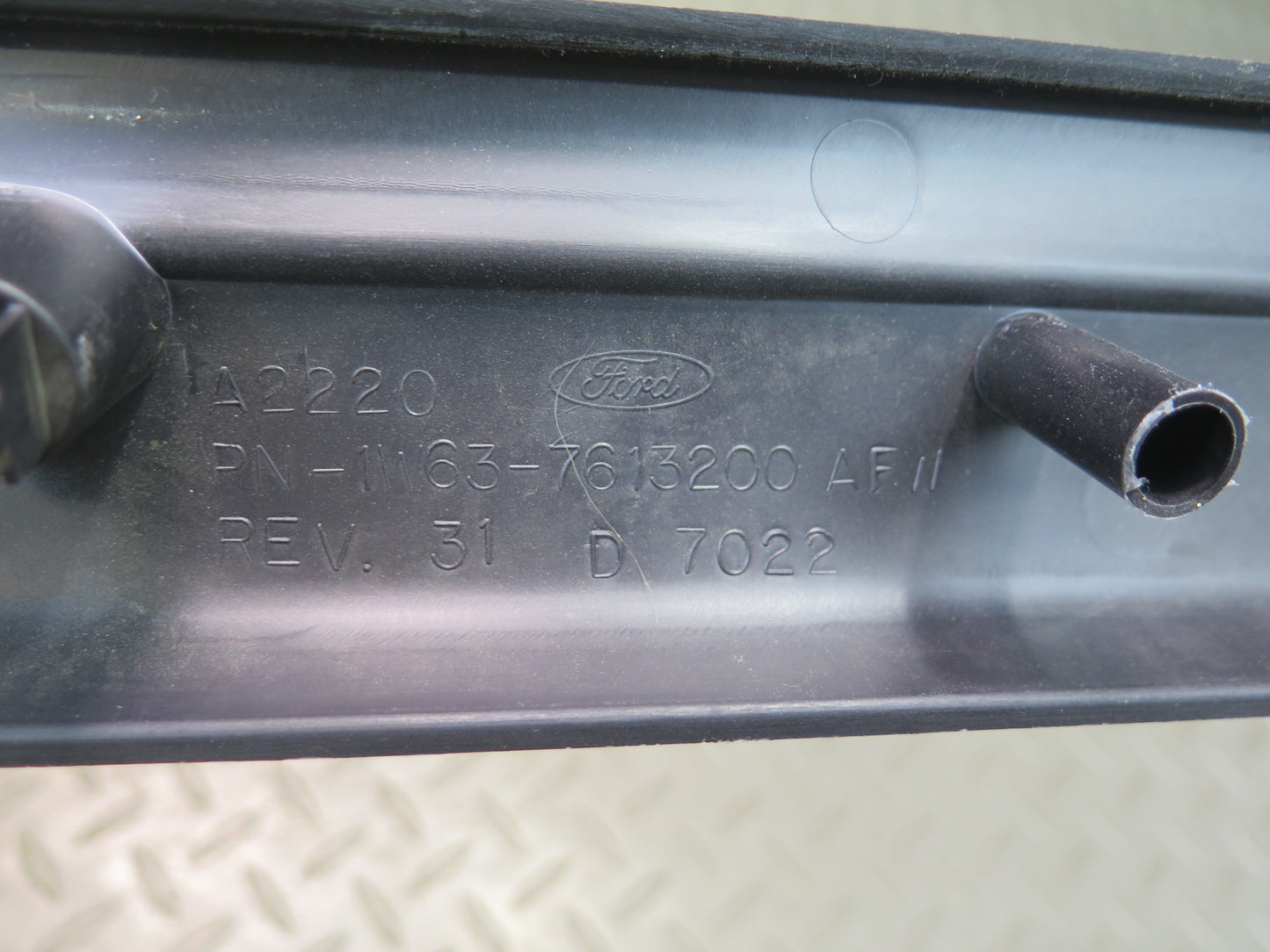 02-05 Ford Thunderbird Set of 2 Door Inner Scuff Sill Plate Trim Panel OEM