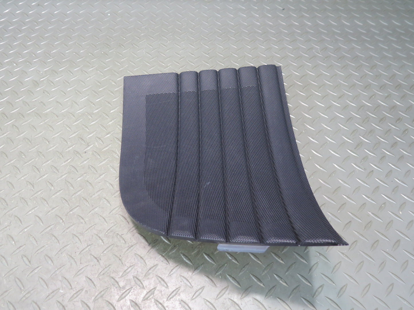 02-05 Ford Thunderbird Set of 2 Rear Left & Right Speaker Grille Cover OEM