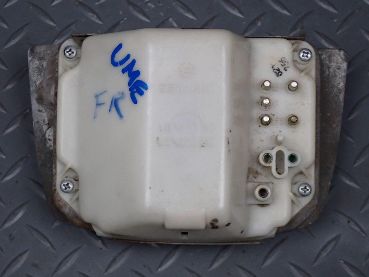 75-76 Mercedes W115 300D Front Right Turn Signal Light OEM