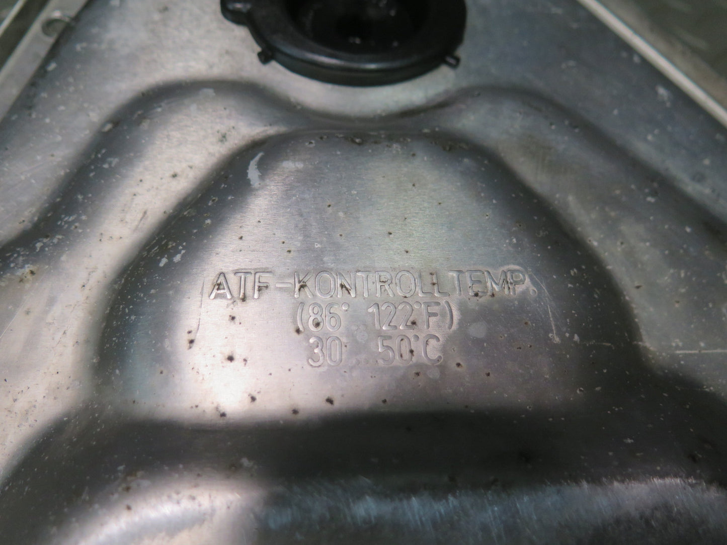 09-12 Audi 8T S5 4.2L LMJ A/T Automatic Transmission Oil Pan OEM