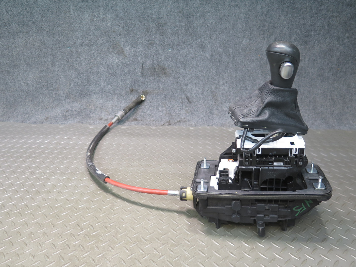 08-12 Audi B8 A5 S5 A/T Automatic Transmission Gear Shifter Selector OEM