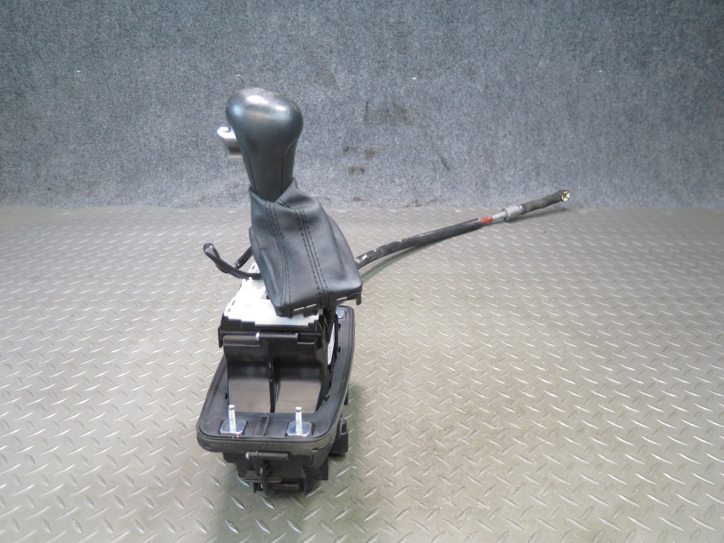 08-12 Audi B8 A5 S5 A/T Automatic Transmission Gear Shifter Selector OEM