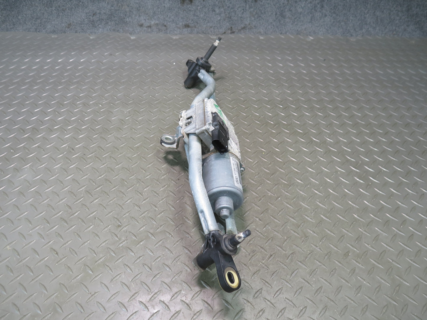 08-16 Audi A5 S5 RS5 Front Windshield Wiper Linkage w Motor 8T1955119D OEM