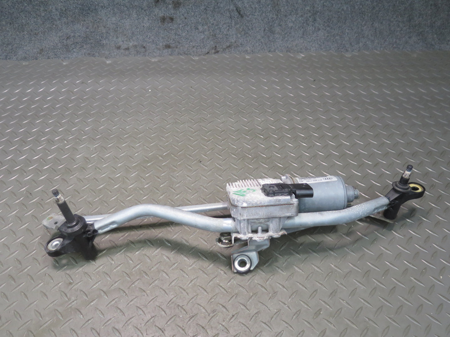 08-16 Audi A5 S5 RS5 Front Windshield Wiper Linkage w Motor 8T1955119D OEM