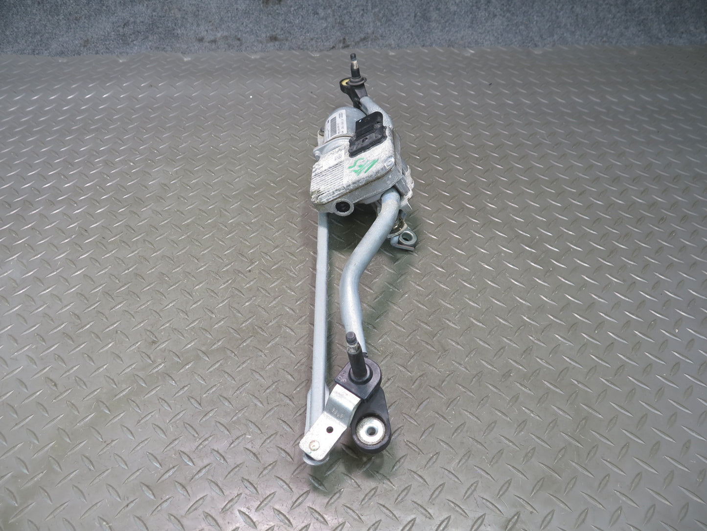 08-16 Audi A5 S5 RS5 Front Windshield Wiper Linkage w Motor 8T1955119D OEM