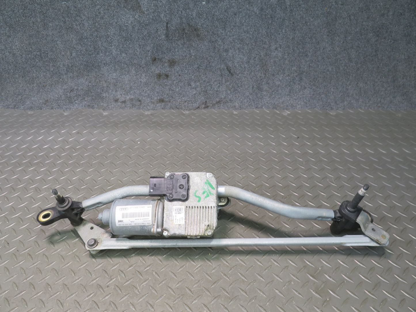 08-16 Audi A5 S5 RS5 Front Windshield Wiper Linkage w Motor 8T1955119D OEM