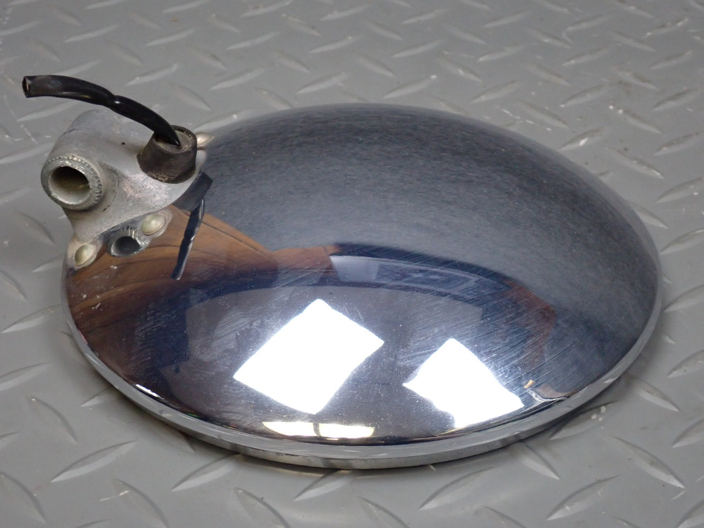 75-76 Mercedes W115 300D Front Right Headlight Lamp w Bezel OEM