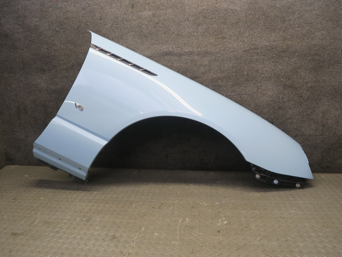 02-05 Ford Thunderbird Front Right Fender Shell Panel Cover Robins EGG Blue OEM