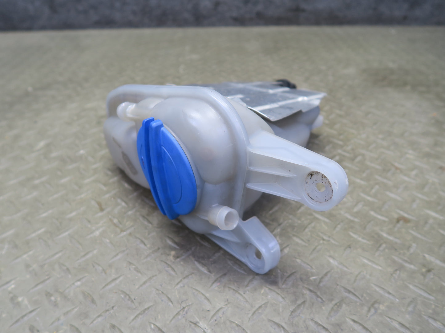 08-12 Audi 8T S5 4.2L Engine Coolant Expansion Overflow Reservoir Tank OEM