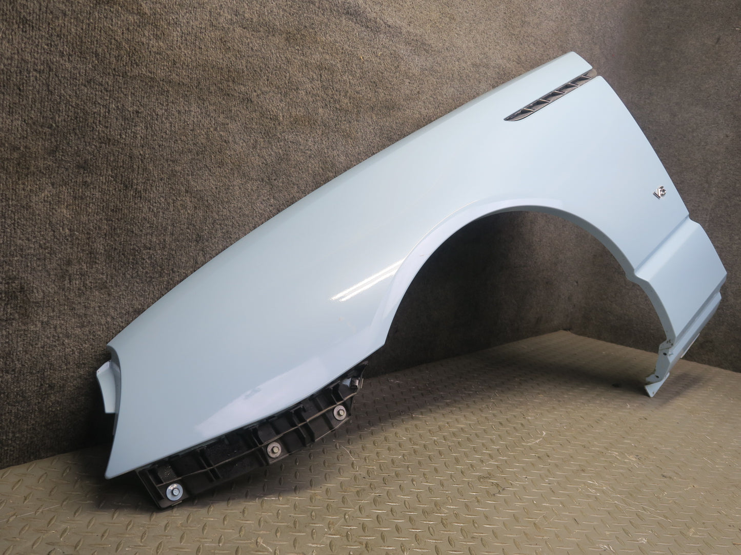 02-05 Ford Thunderbird Front Left Fender Shell Panel Cover Robins EGG Blue OEM