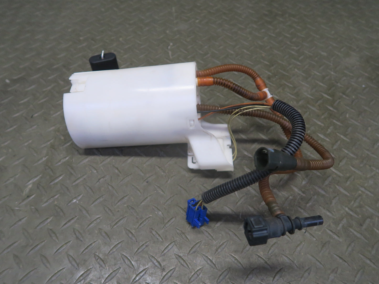 06-08 BMW E85 Z4 3.0L N52 Fuel Pump Level Sensor Sending Unit Set 105K Miles OEM