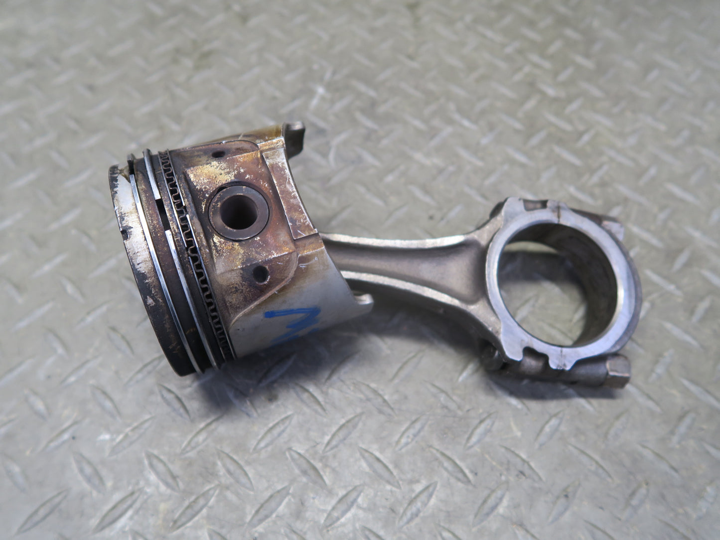 81-83 Datsun S130 280ZX 2.8L L28ET Turbo Engine Piston Connecting Rod 80K OEM