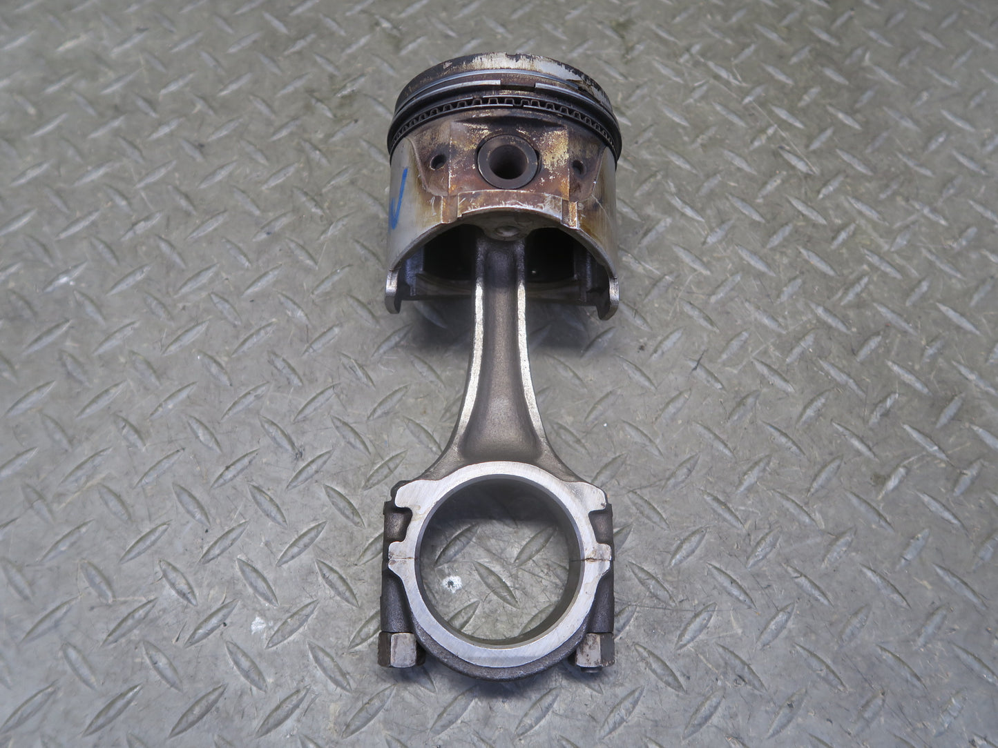 81-83 Datsun S130 280ZX 2.8L L28ET Turbo Engine Piston Connecting Rod 80K OEM