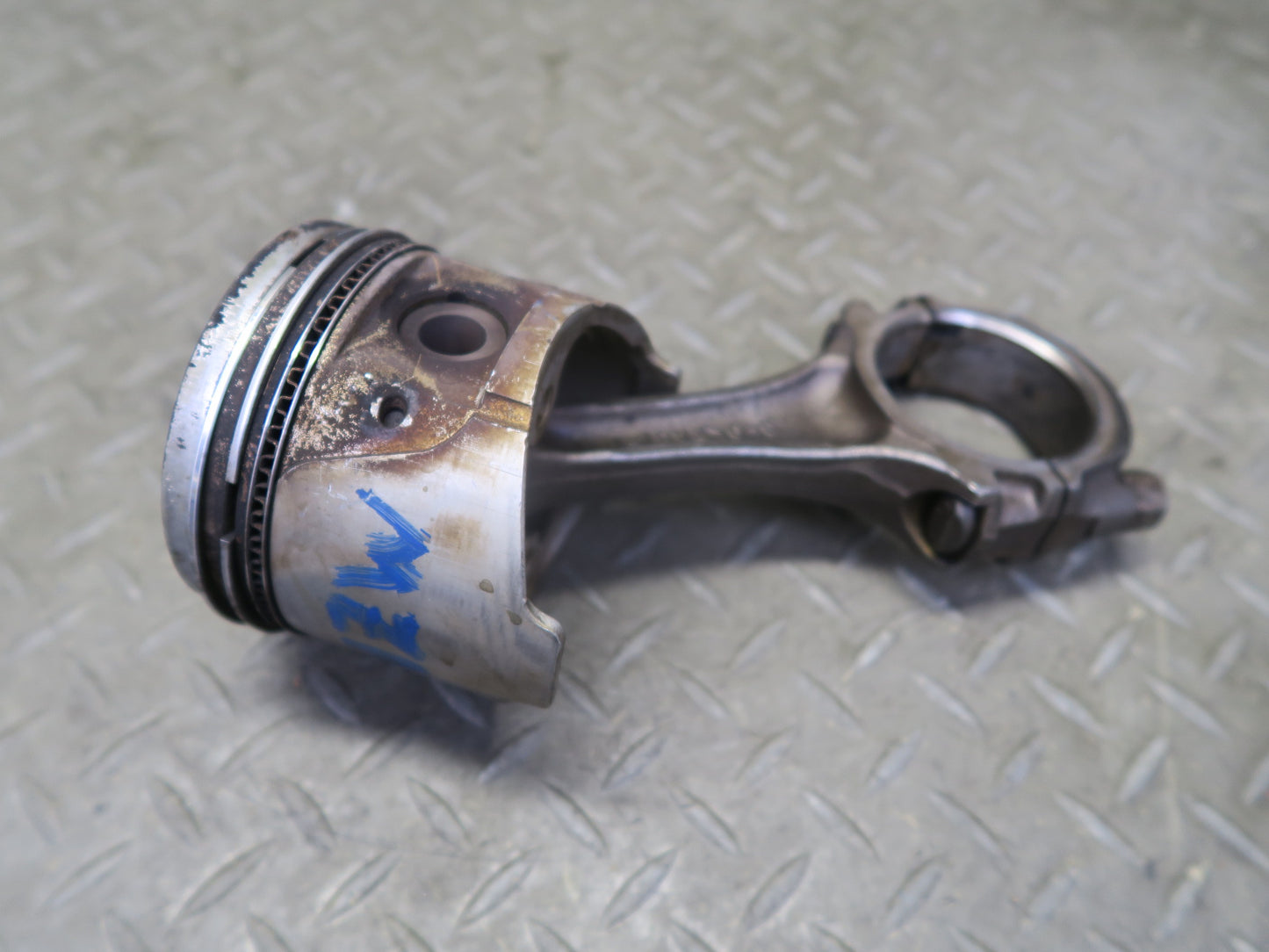 81-83 Datsun S130 280ZX 2.8L L28ET Turbo Engine Piston Connecting Rod 80K OEM