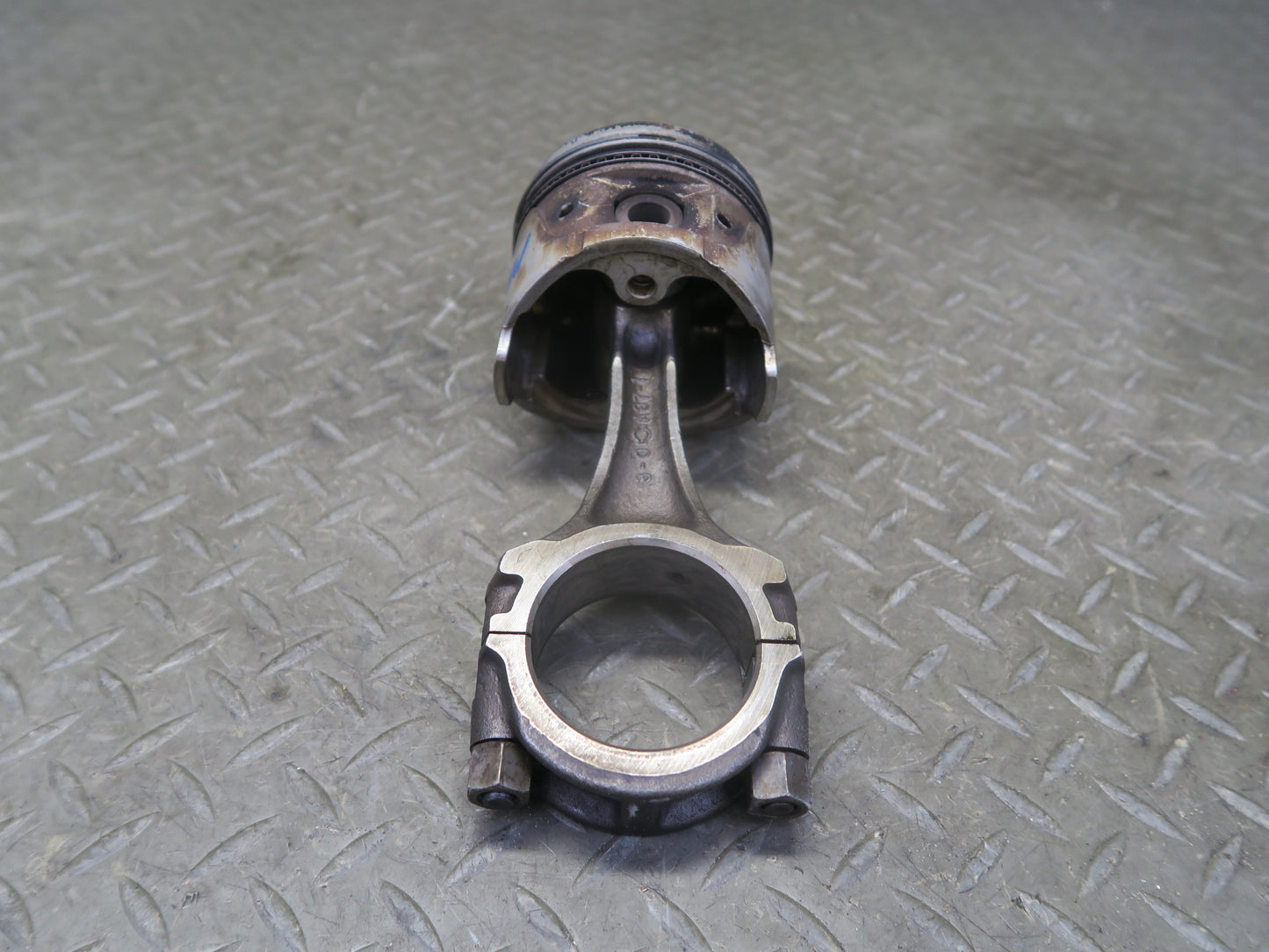 81-83 Datsun S130 280ZX 2.8L L28ET Turbo Engine Piston Connecting Rod 80K OEM