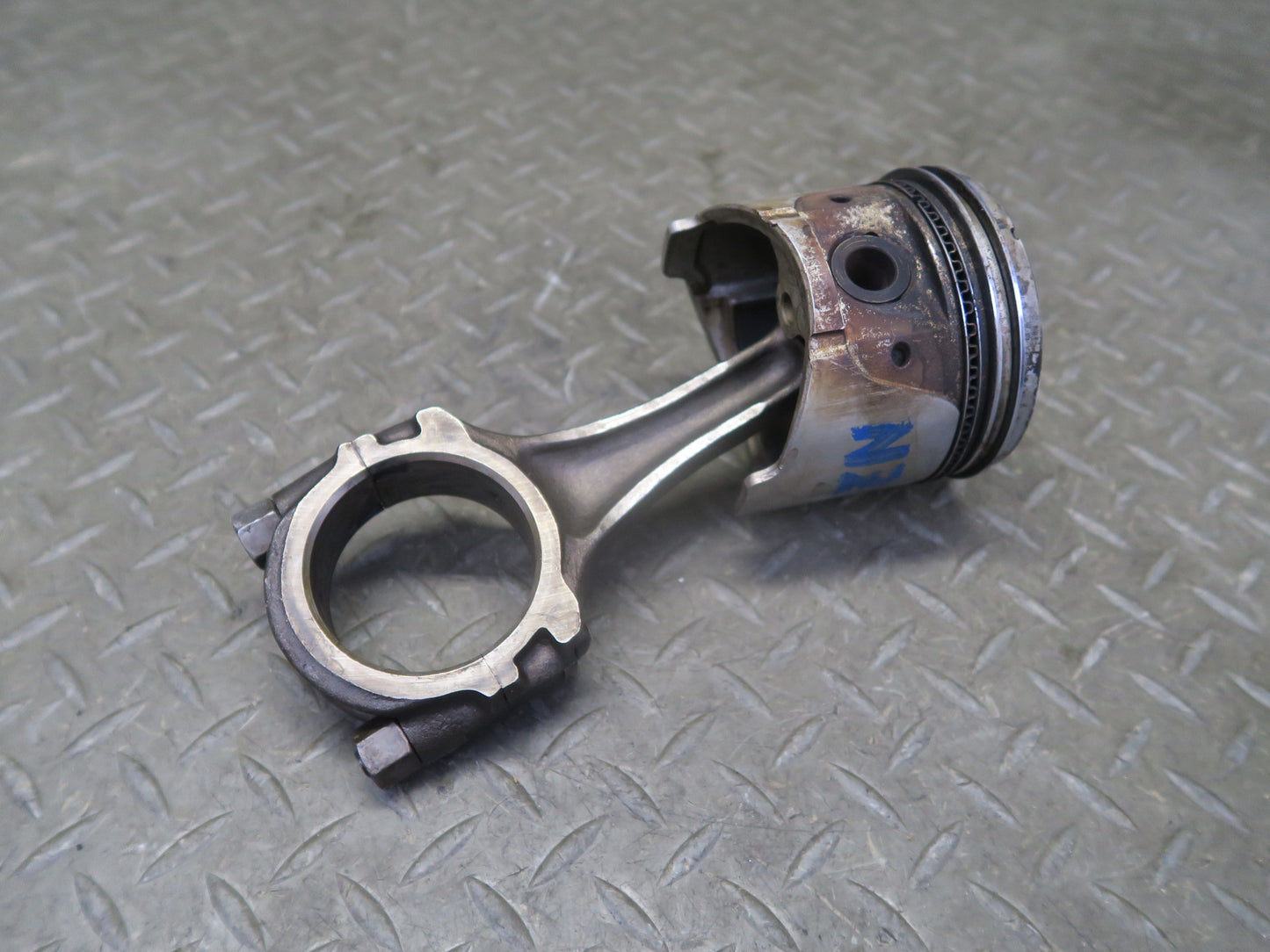 81-83 Datsun S130 280ZX 2.8L L28ET Turbo Engine Piston Connecting Rod 80K OEM