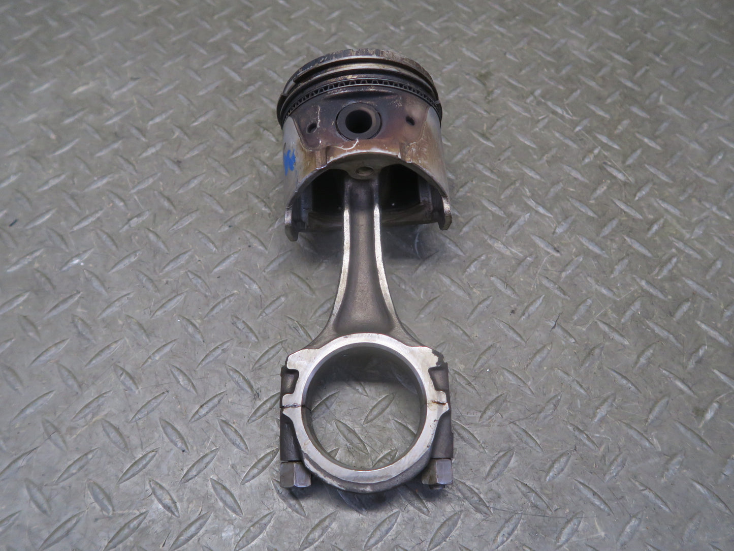 81-83 Datsun S130 280ZX 2.8L L28ET Turbo Engine Piston Connecting Rod 80K OEM