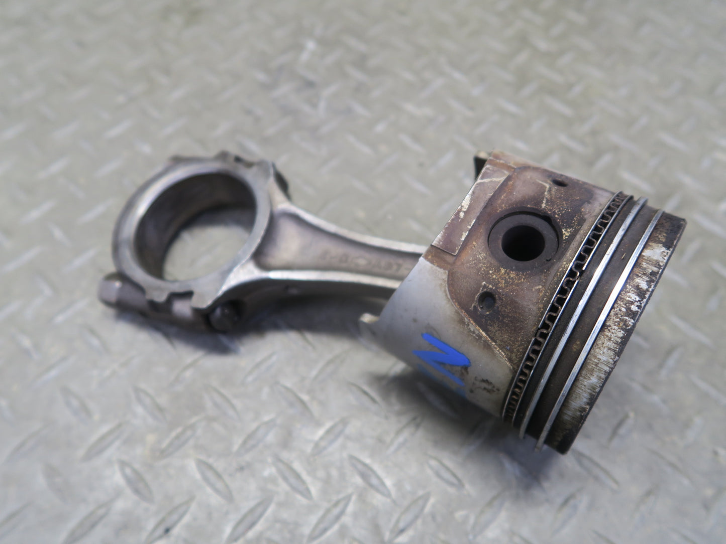 81-83 Datsun S130 280ZX 2.8L L28ET Turbo Engine Piston Connecting Rod 80K OEM