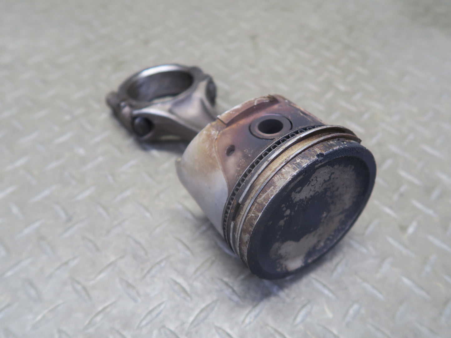81-83 Datsun S130 280ZX 2.8L L28ET Turbo Engine Piston Connecting Rod 80K OEM