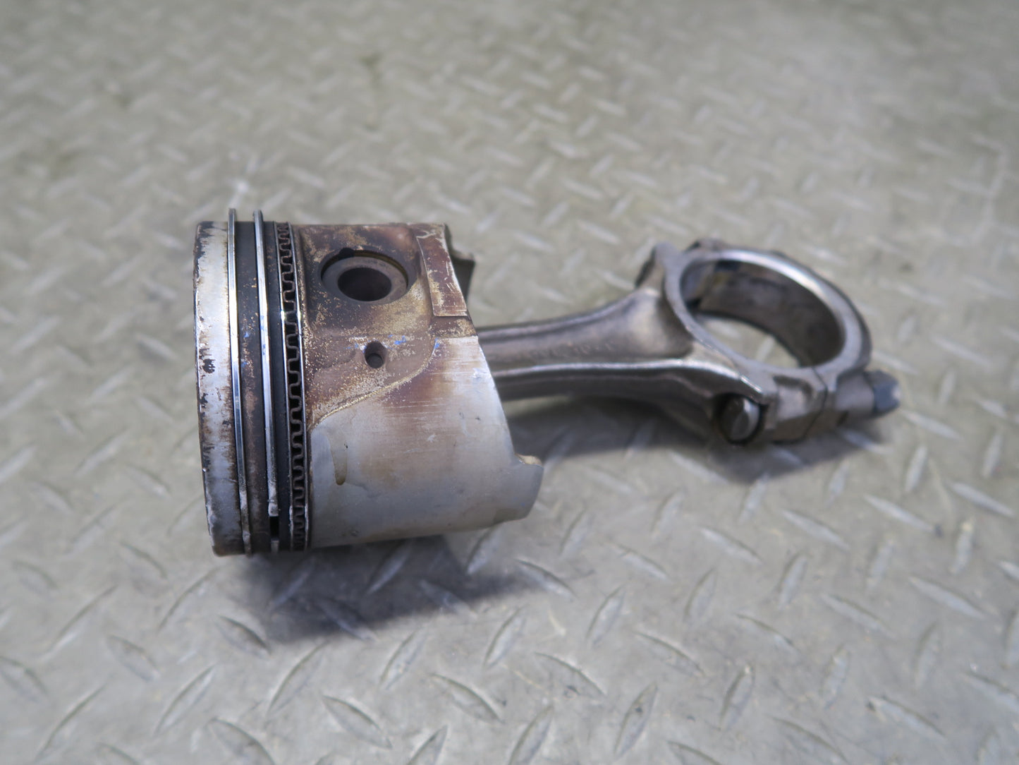 81-83 Datsun S130 280ZX 2.8L L28ET Turbo Engine Piston Connecting Rod 80K OEM