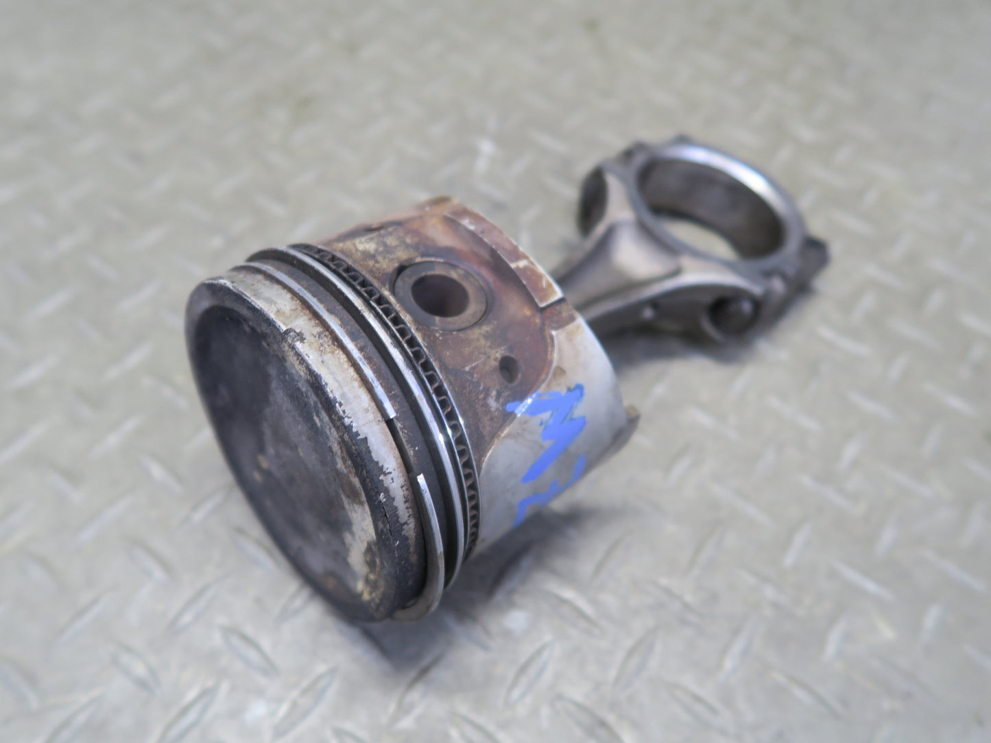 81-83 Datsun S130 280ZX 2.8L L28ET Turbo Engine Piston Connecting Rod 80K OEM