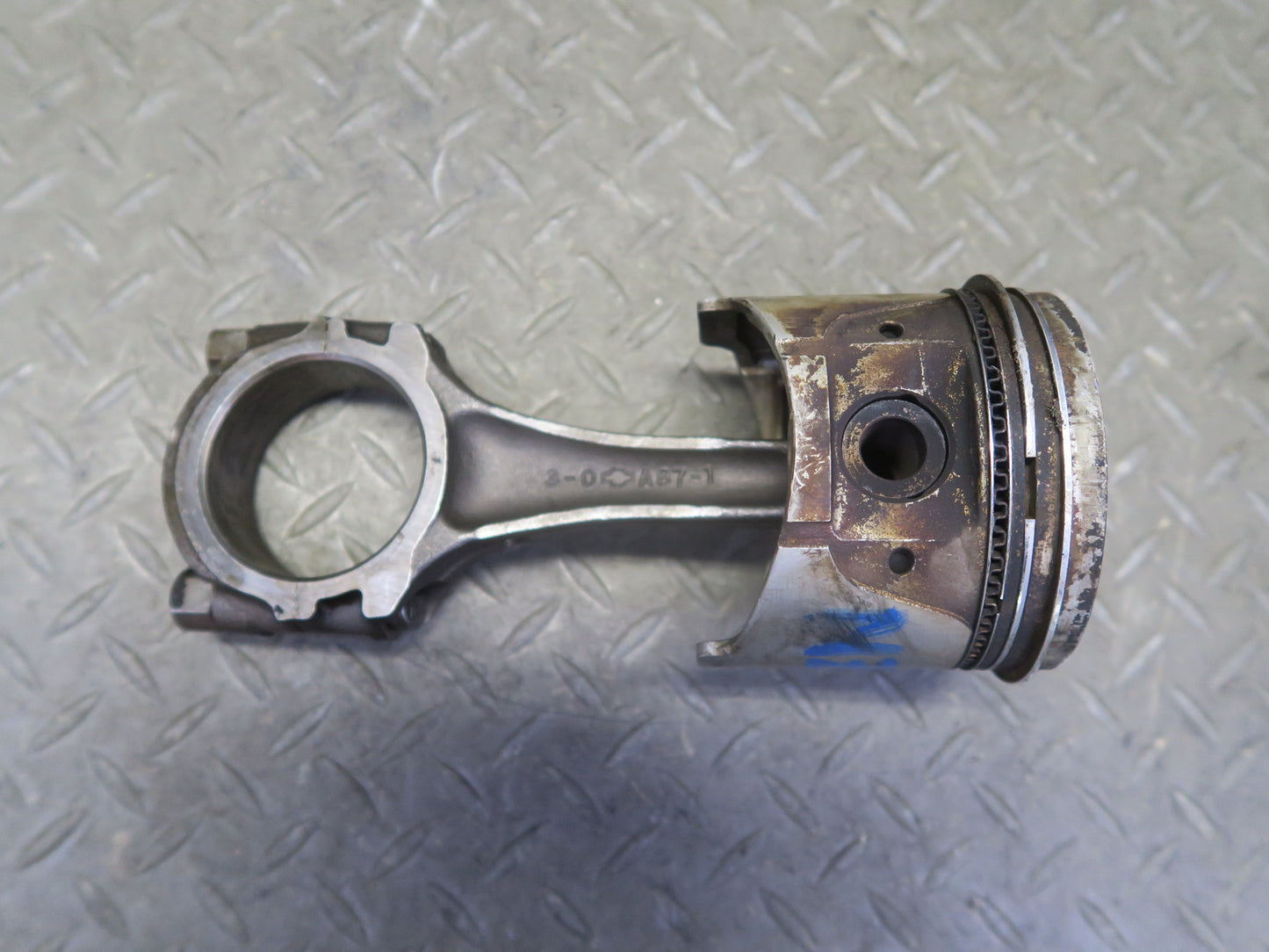 81-83 Datsun S130 280ZX 2.8L L28ET Turbo Engine Piston Connecting Rod 80K OEM