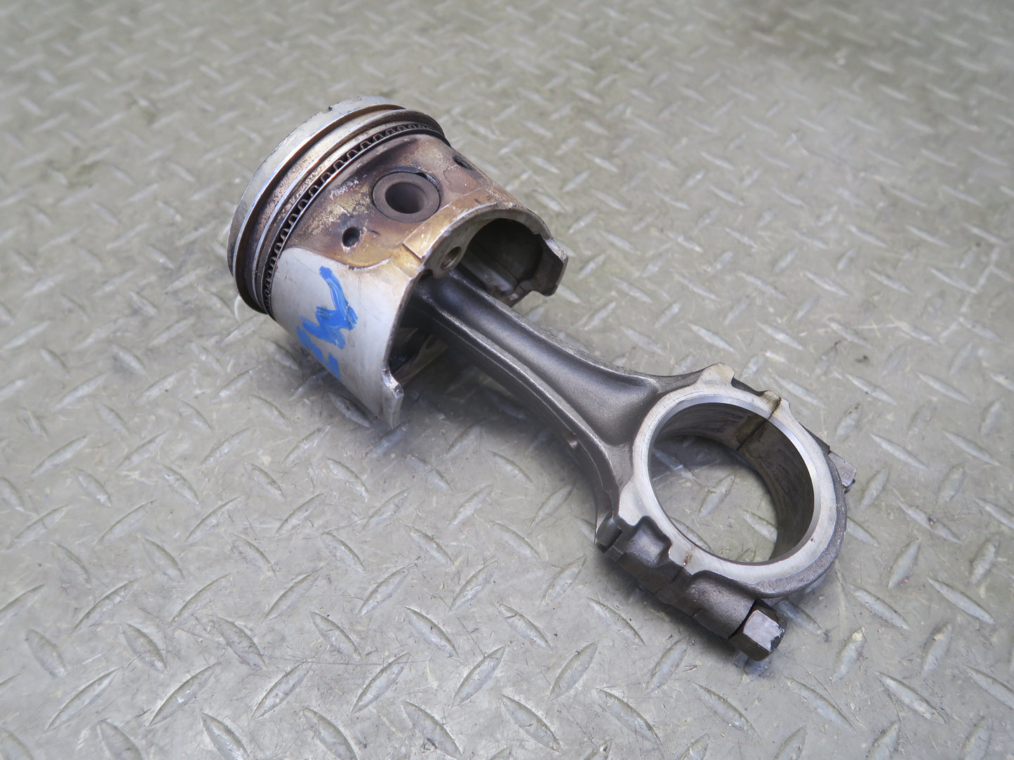 81-83 Datsun S130 280ZX 2.8L L28ET Turbo Engine Piston Connecting Rod 80K OEM
