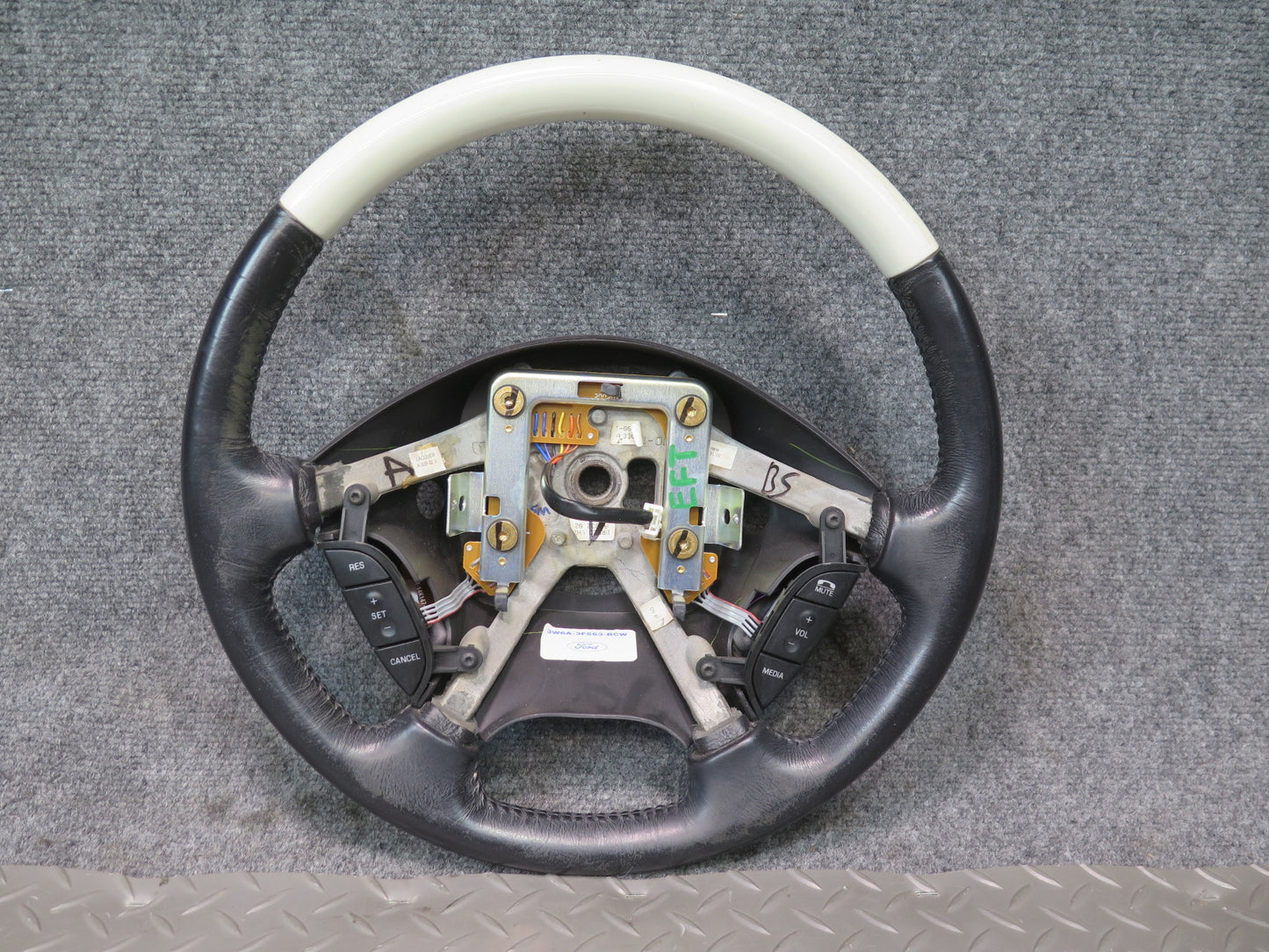 02-05 Ford Thunderbird Leather Steering w Controls 3W6A-3F563-BCW OEM