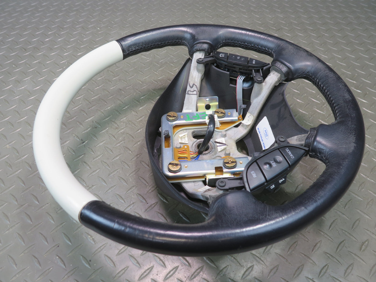 02-05 Ford Thunderbird Leather Steering w Controls 3W6A-3F563-BCW OEM