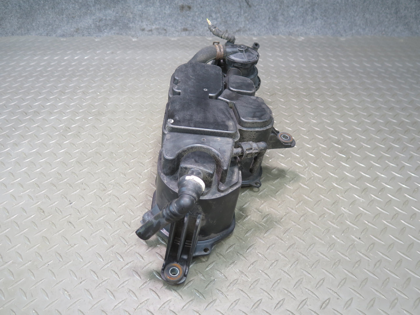 08-17 Audi B8 A5 S5 Fuel Evap Vapor Charcoal Canister OEM
