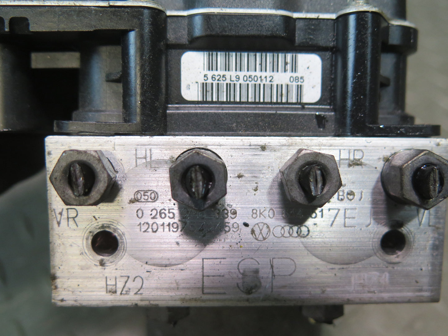 10-12 Audi B8 A5 S5 Anti Lock Brake ABS  Pump Module 8K0614517EJ OEM