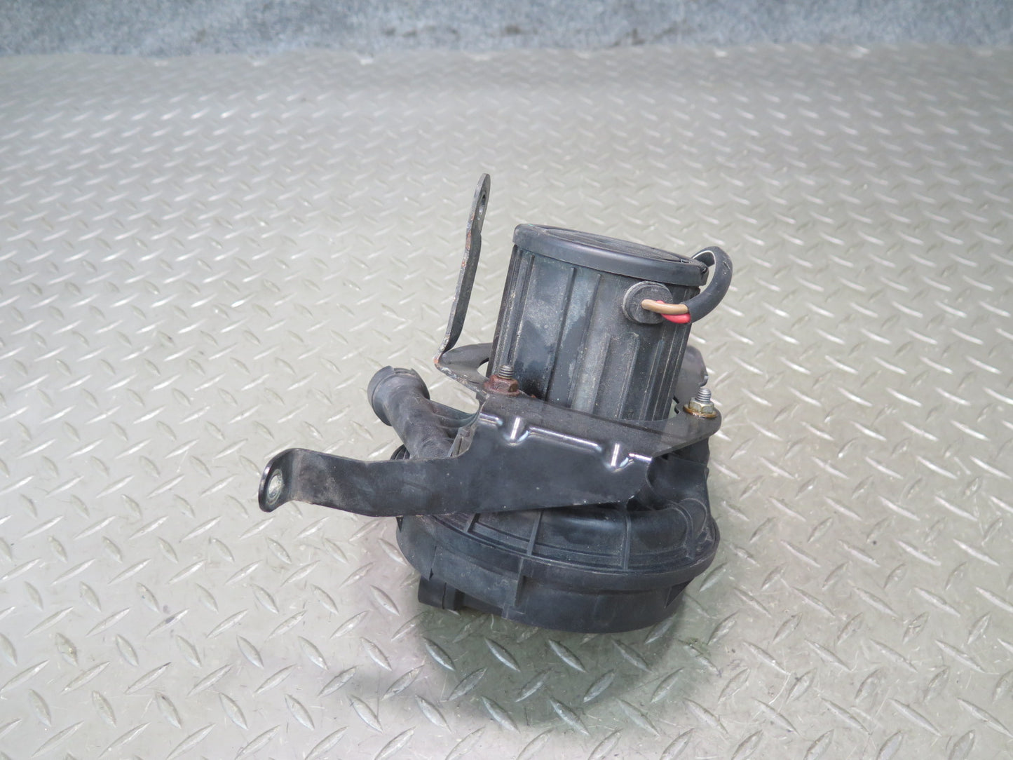 08-17 Audi B8 A5 S5 Secondary Air Injection Smog Pump 079959253A OEM