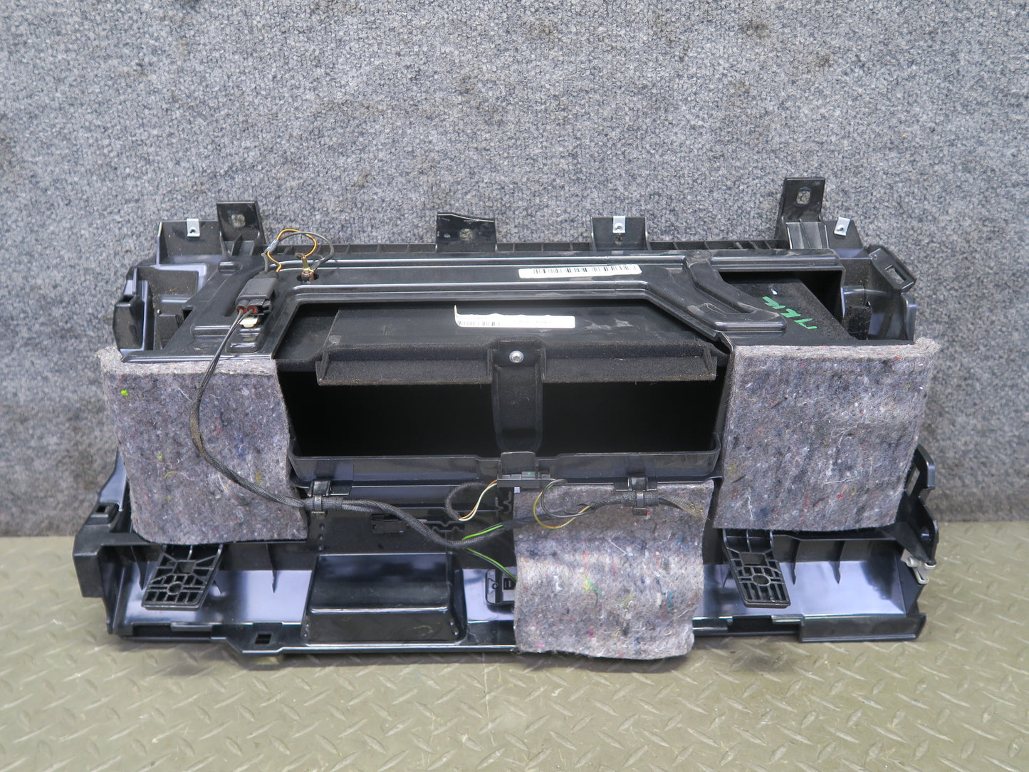 2014-2022 Range Rover Sport L494 Dash Glove Box Compartment Storage