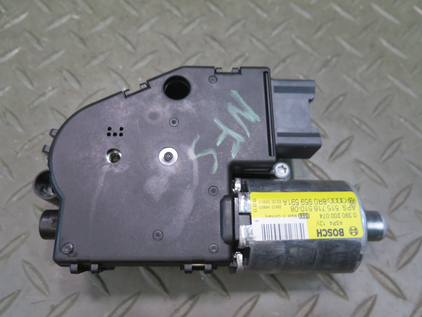 08-17 Audi B8 A5 S5 Sunroof Motor Srive Unit 8R0959591A OEM