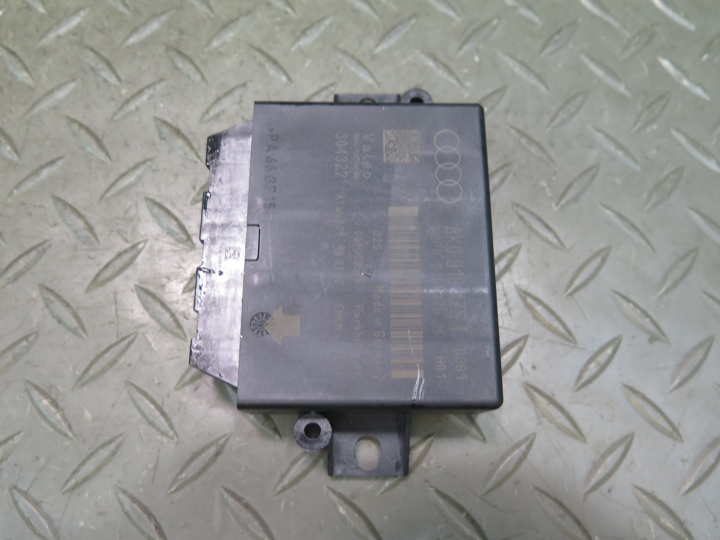 08-12 Audi 8T A5 S5 Parking Assist Distance Control Module 8K0919475T OEM