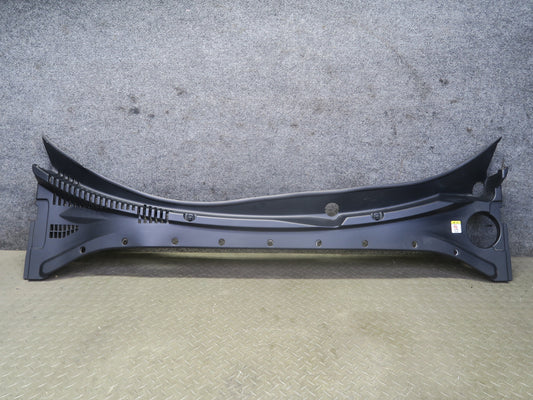 02-05 Ford Thunderbird Front Windshield Wiper Cowl Vent Trim Panel OEM