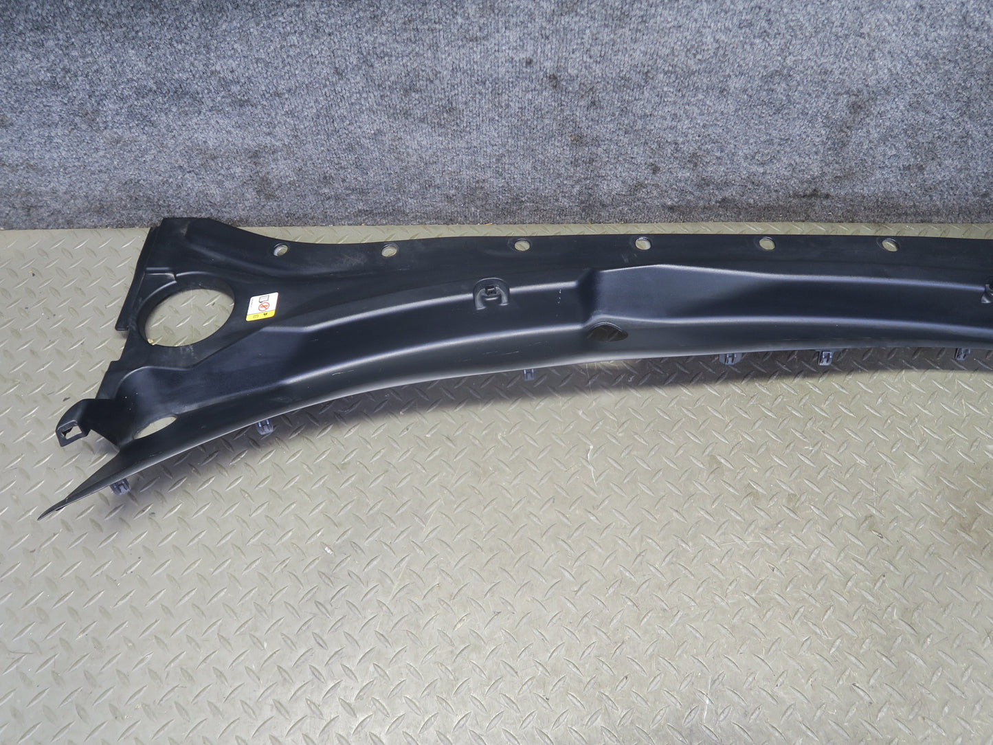 02-05 Ford Thunderbird Front Windshield Wiper Cowl Vent Trim Panel OEM