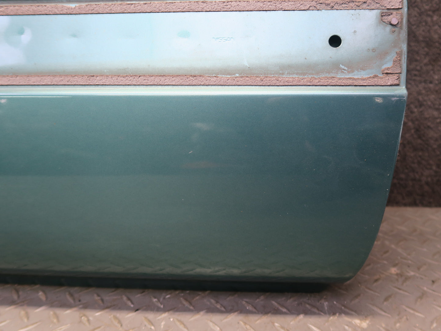 96-98 Nissan Stagea WGC34 Front Right Door Shell Panel Emerald Green OEM